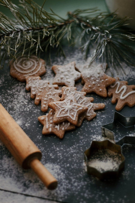 Weihnachtskekse und Nudelholz